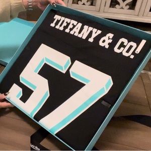 COPY - LIMITED EDITION
NFL x MITCHELL & NESS Football Jersey Unisex
SZ M